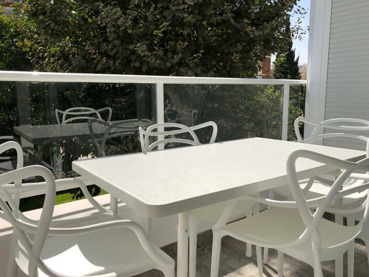 Daru Vistamar Luxury - 1ª Linea Torre Del Mar- Piscina- Aparcamiento Apartment ภายนอก รูปภาพ