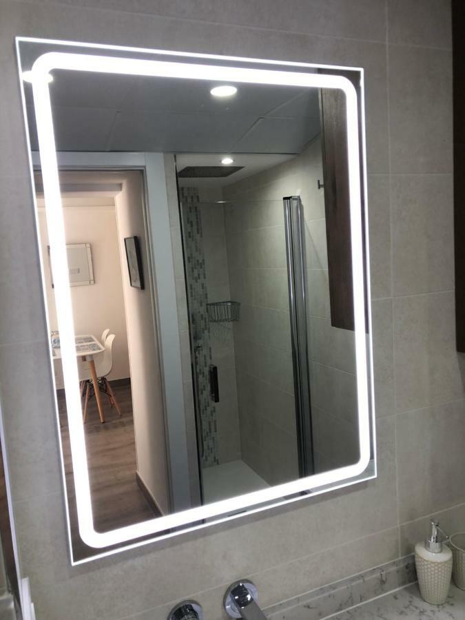 Daru Vistamar Luxury - 1ª Linea Torre Del Mar- Piscina- Aparcamiento Apartment ภายนอก รูปภาพ